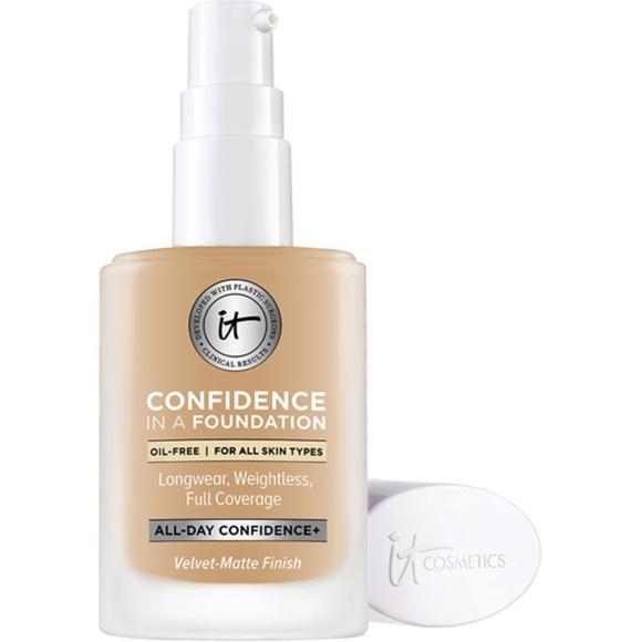 it cosmetics Other - NWT It Confidence in a Foundation - Medium Bronze it cosmetics Other - NWT It Confidence in a Foundation - Medium Bronze